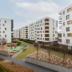 Kolorowy Goclaw Apartment By Noclegi Renters